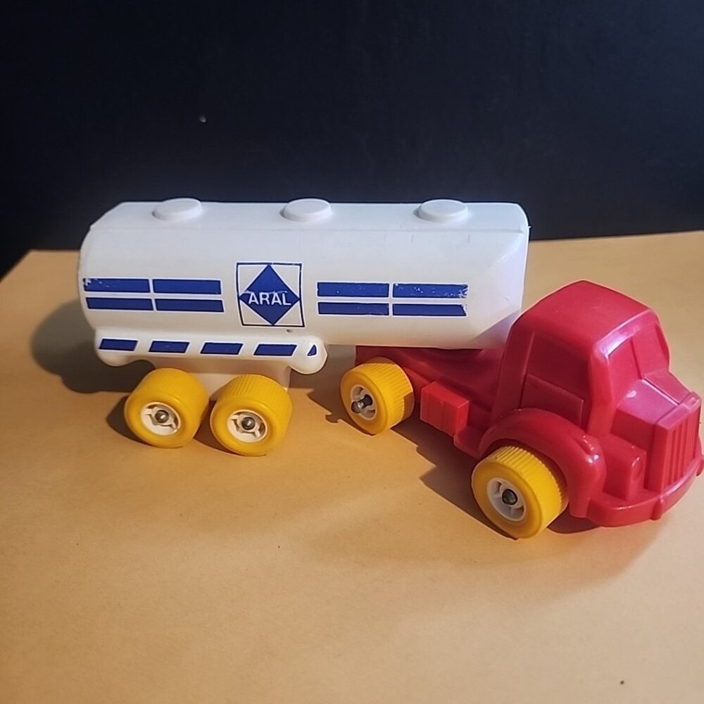 Aral Tanker Toy Truck Vintage Viking Plastic made in Sweden.
